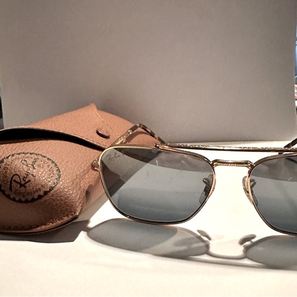 Ray-Ban New Caravan Singlasses - Picture 4 of 5